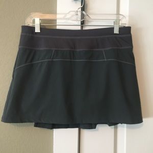 Athleta Gray Skirt - Size Small
